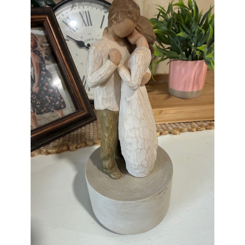 Willow Tree Promise Musical Figurine Couple Canon in D Major Susan Lordi Demdaco